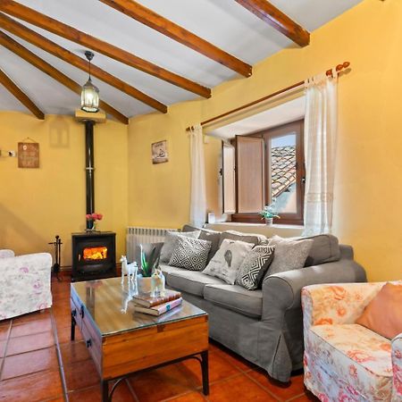 Casa Rural La Carrozal Senda Del Oso Orelleiru Exterior foto
